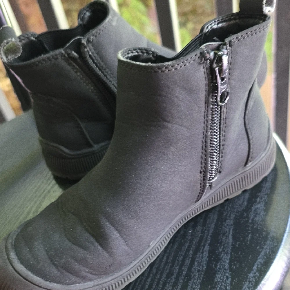 Cat & Jack Black Kids Boots